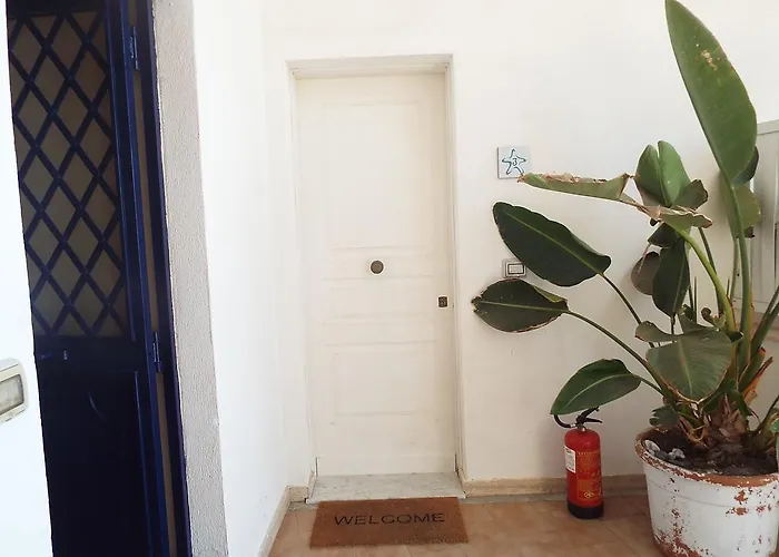 陶尔米纳假日公寓