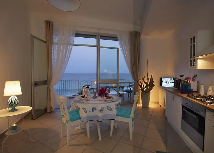 公寓 陶尔米纳假日公寓 福扎格鲁