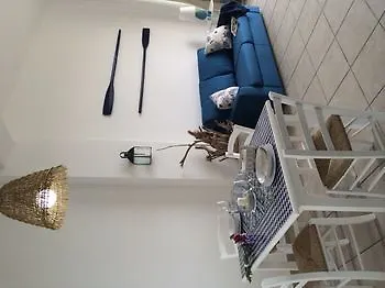 陶尔米纳假日公寓 *