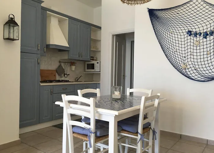 陶尔米纳假日公寓