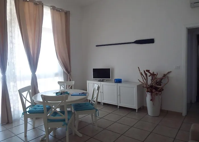 陶尔米纳假日公寓 公寓 福扎格鲁